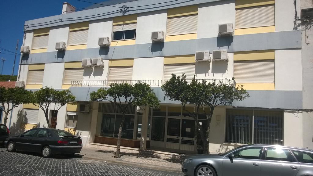 Residencial Gabriel Hotell Santiago do Cacém Exteriör bild