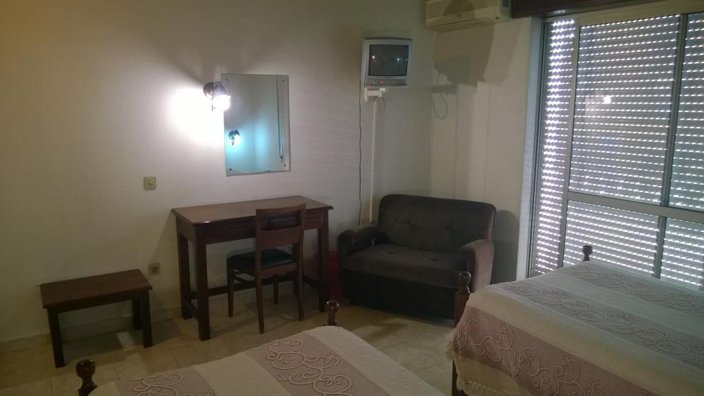 Residencial Gabriel Hotell Santiago do Cacém Rum bild
